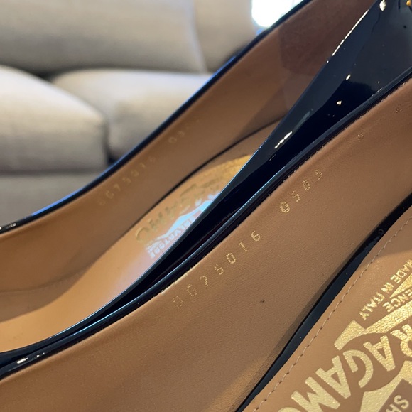 9C Pimpa Salvatore Ferrgamo with box and dust bag - Picture 4 of 7